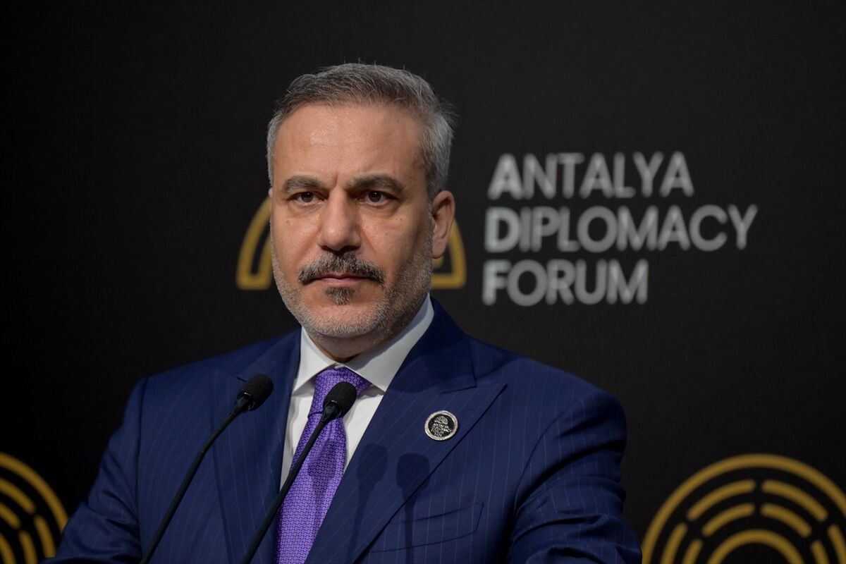 A A 20260419 41152546 41152538 D I S I S L E R I B A K A N I F I D A N A N T A L Y A D I P L O M A S I F O R U M U K A P A N I S T O R E N I N D E K O N U S T U