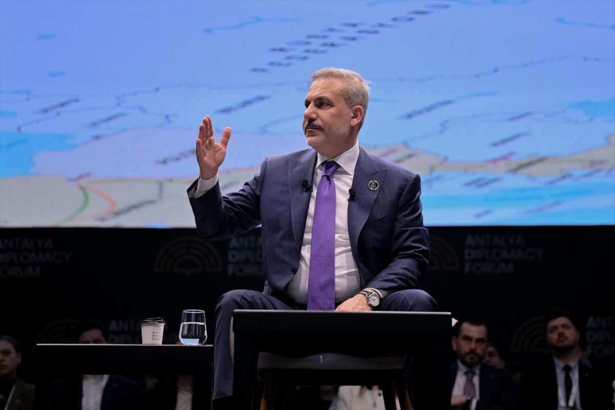 A A 20260419 41154592 41154579 A N T A L Y A D I P L O M A S I F O R U M U