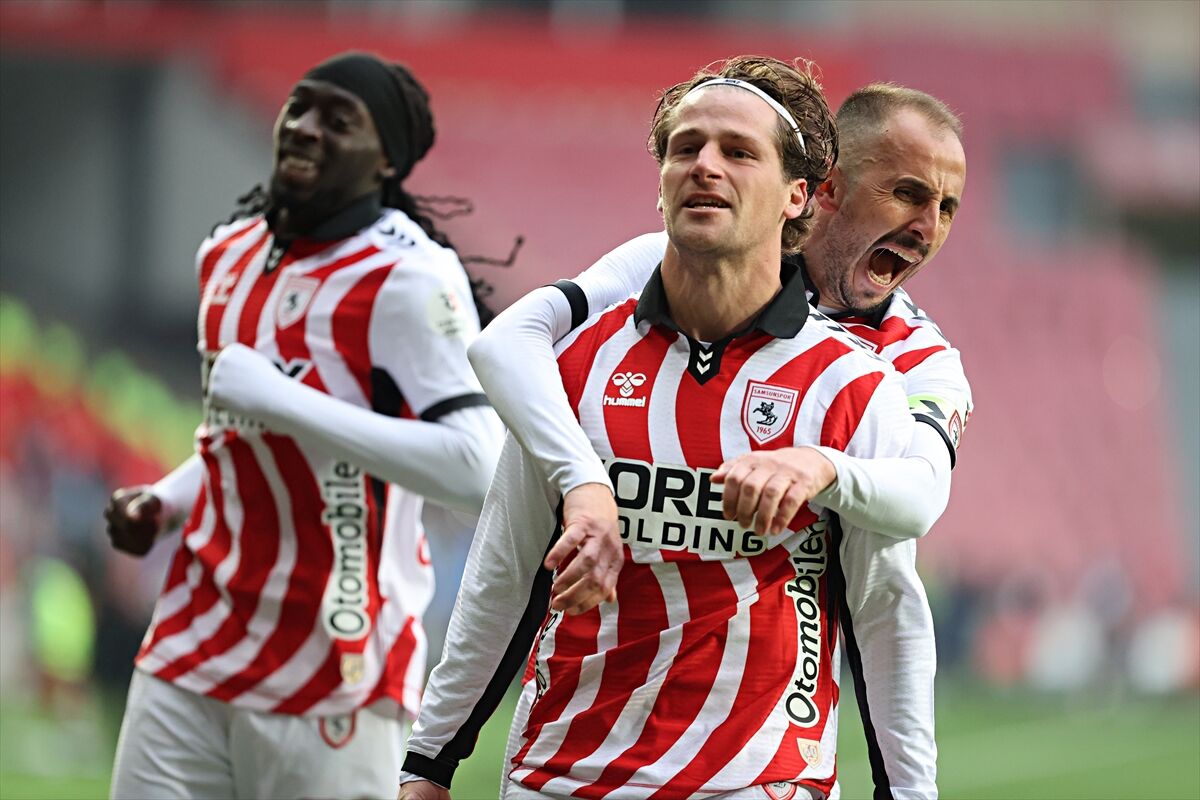 A A 20260419 41154613 41154610 S A M S U N S P O R B E S I K T A S