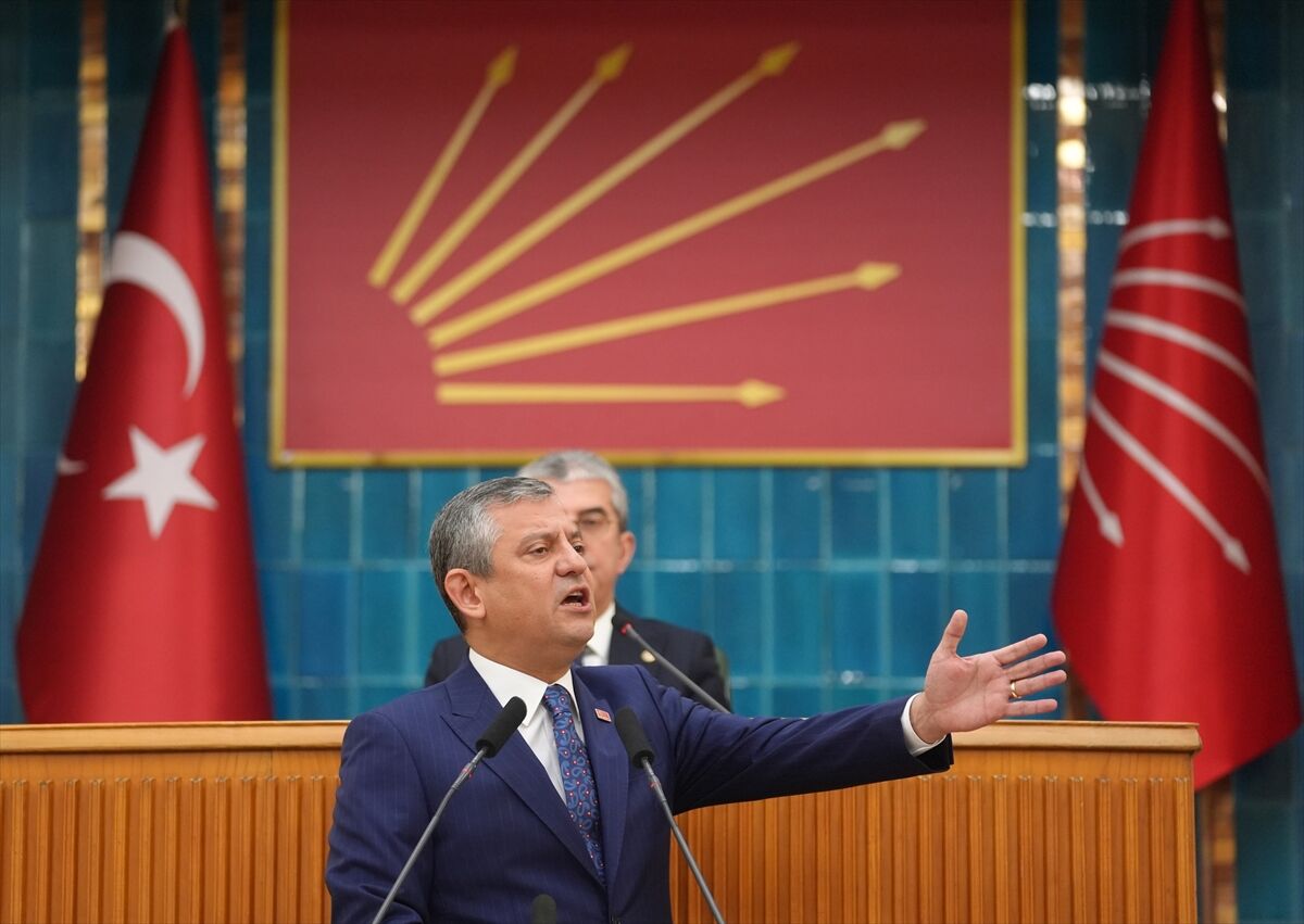 A A 20260421 41168693 41168688 C H P T B M M G R U P T O P L A N T I S I