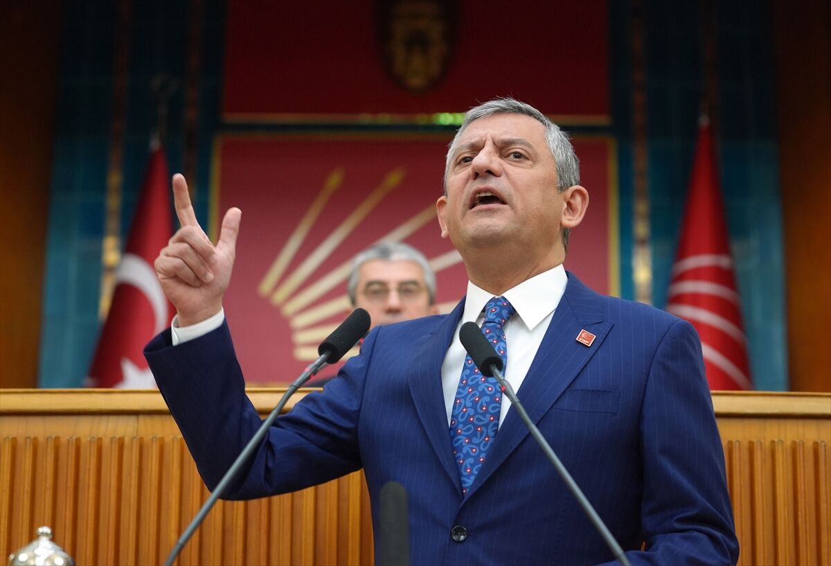 A A 20260421 41168693 41168689 C H P T B M M G R U P T O P L A N T I S I