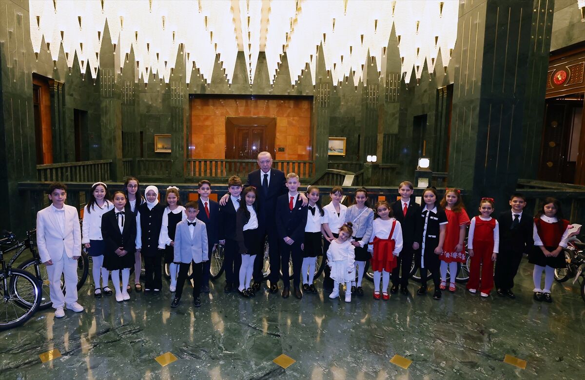 A A 20260423 41190947 41190936 C U M H U R B A S K A N I E R D O G A N M I L L I E G I T I M B A K A N I T E K I N V E B E R A B E R I N D E K I C O C U K L A R I K A B U L E T T I