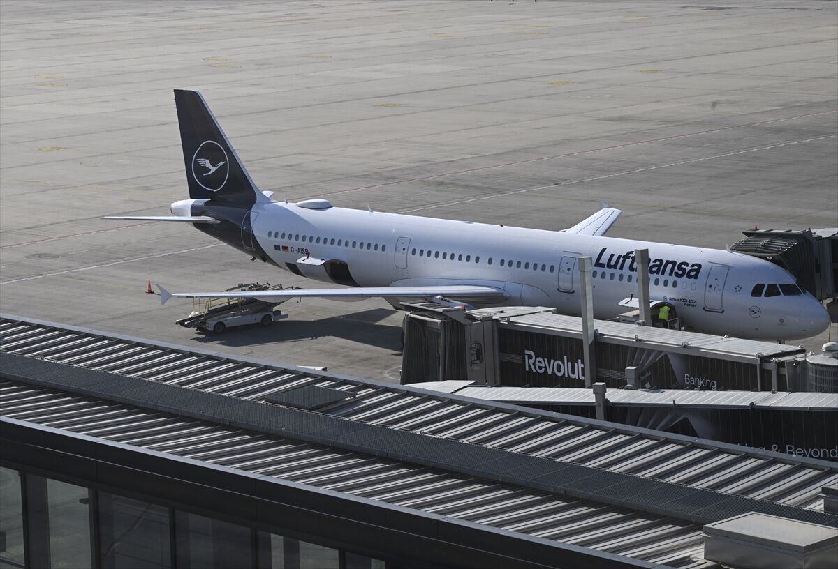 A A 20260424 41198143 41198133 L U F T H A N S A J E T Y A K I T I K R I Z I N E D E N I Y L E 20 B I N U C U S U I P T A L E D E C E K