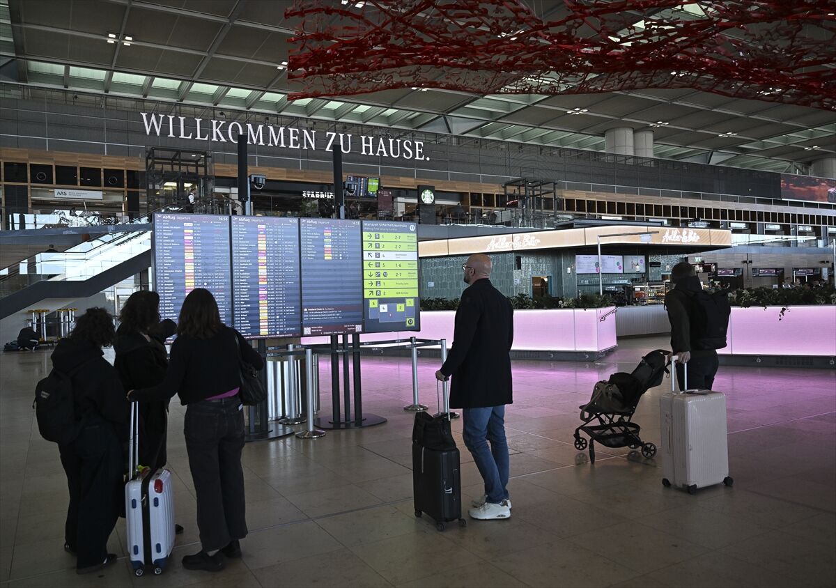 A A 20260424 41198143 41198134 L U F T H A N S A J E T Y A K I T I K R I Z I N E D E N I Y L E 20 B I N U C U S U I P T A L E D E C E K