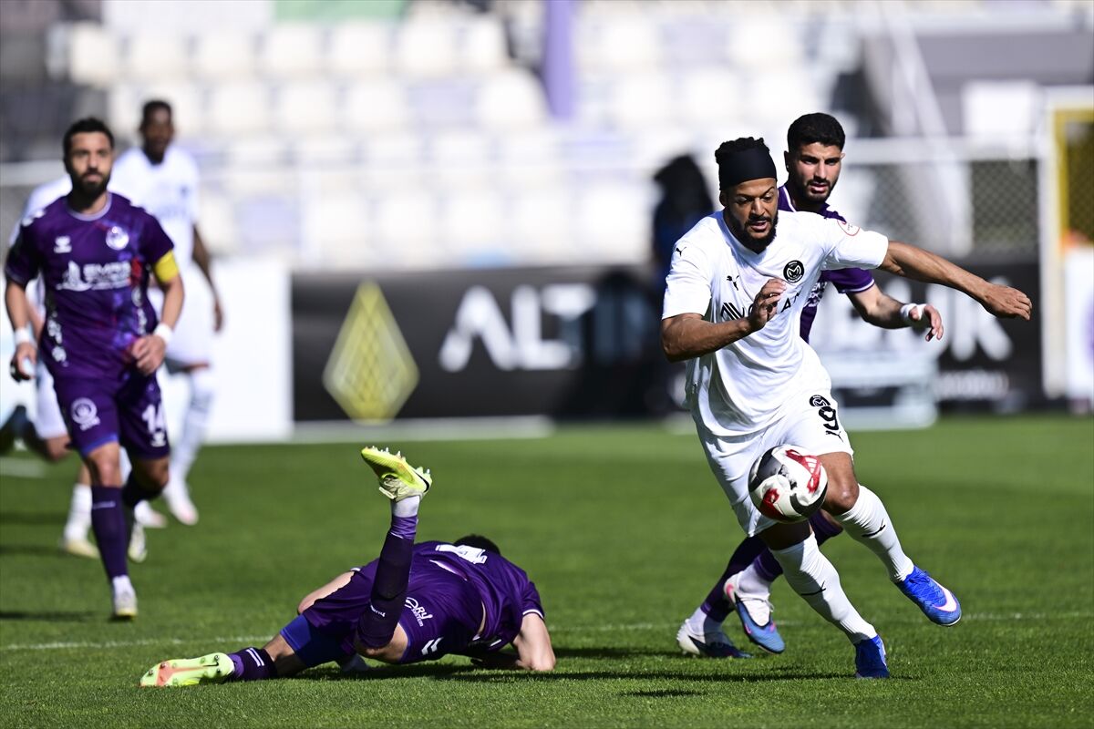 A A 20260426 41216633 41216630 E M R E G O K D E M I R I N S A A T A N K A R A K E C I O R E N M A N I S A F U T B O L K U L U B U