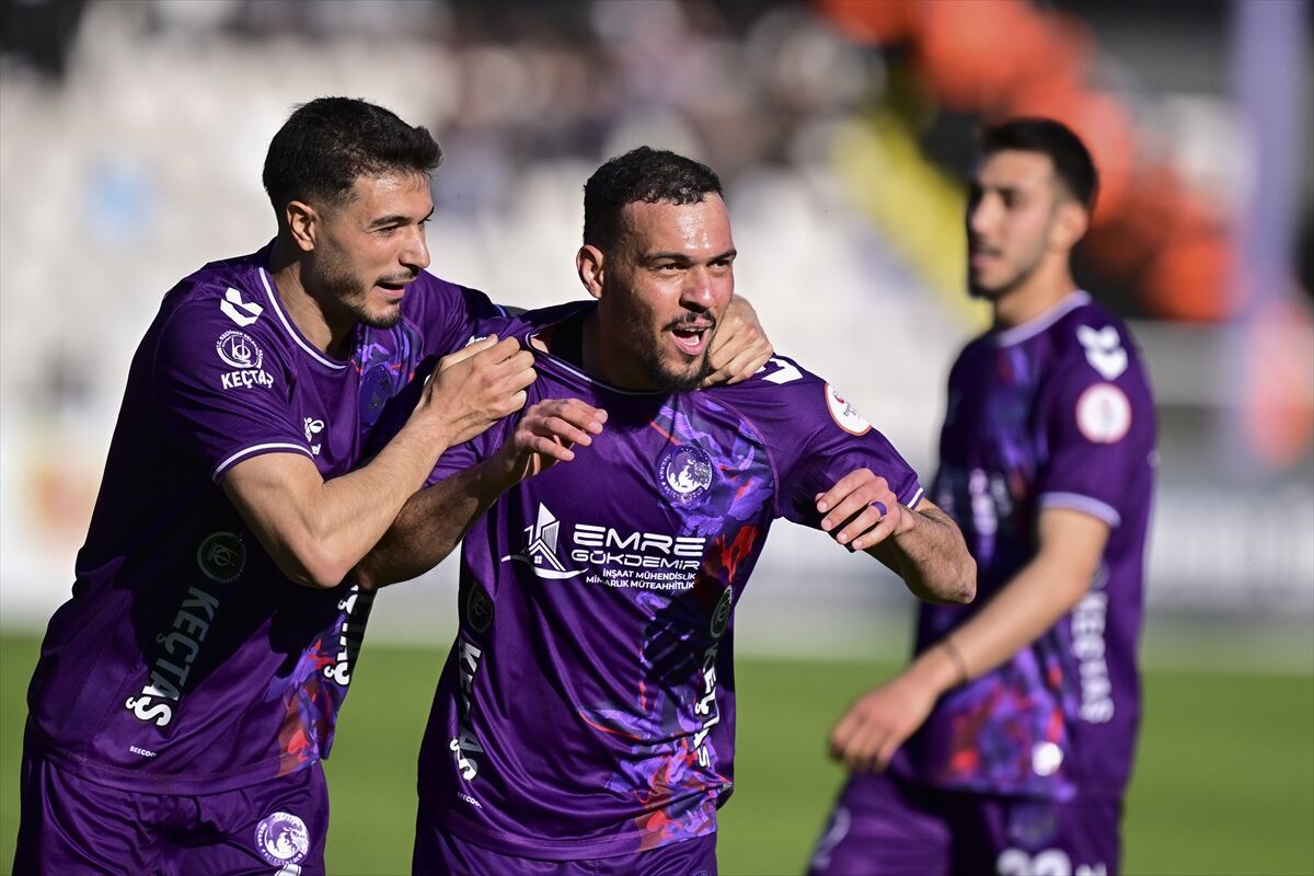 A A 20260426 41217050 41217045 E M R E G O K D E M I R I N S A A T A N K A R A K E C I O R E N M A N I S A F U T B O L K U L U B U