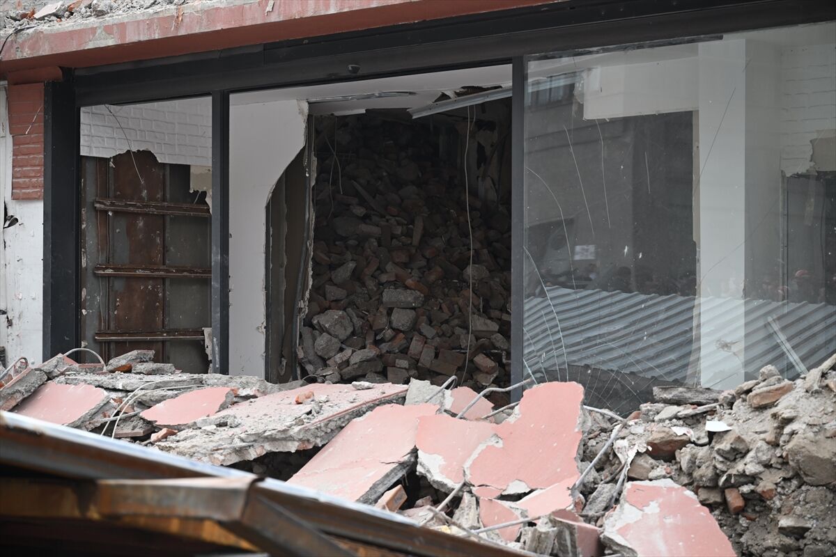 A A 20260427 41223859 41223858 A N K A R A D A V E K A M B I N A S I N I N D U V A R I C O K T U