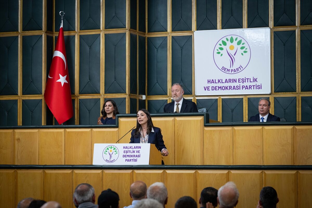 A A 20260428 41231499 41231498 D E M P A R T I T B M M G R U P T O P L A N T I S I