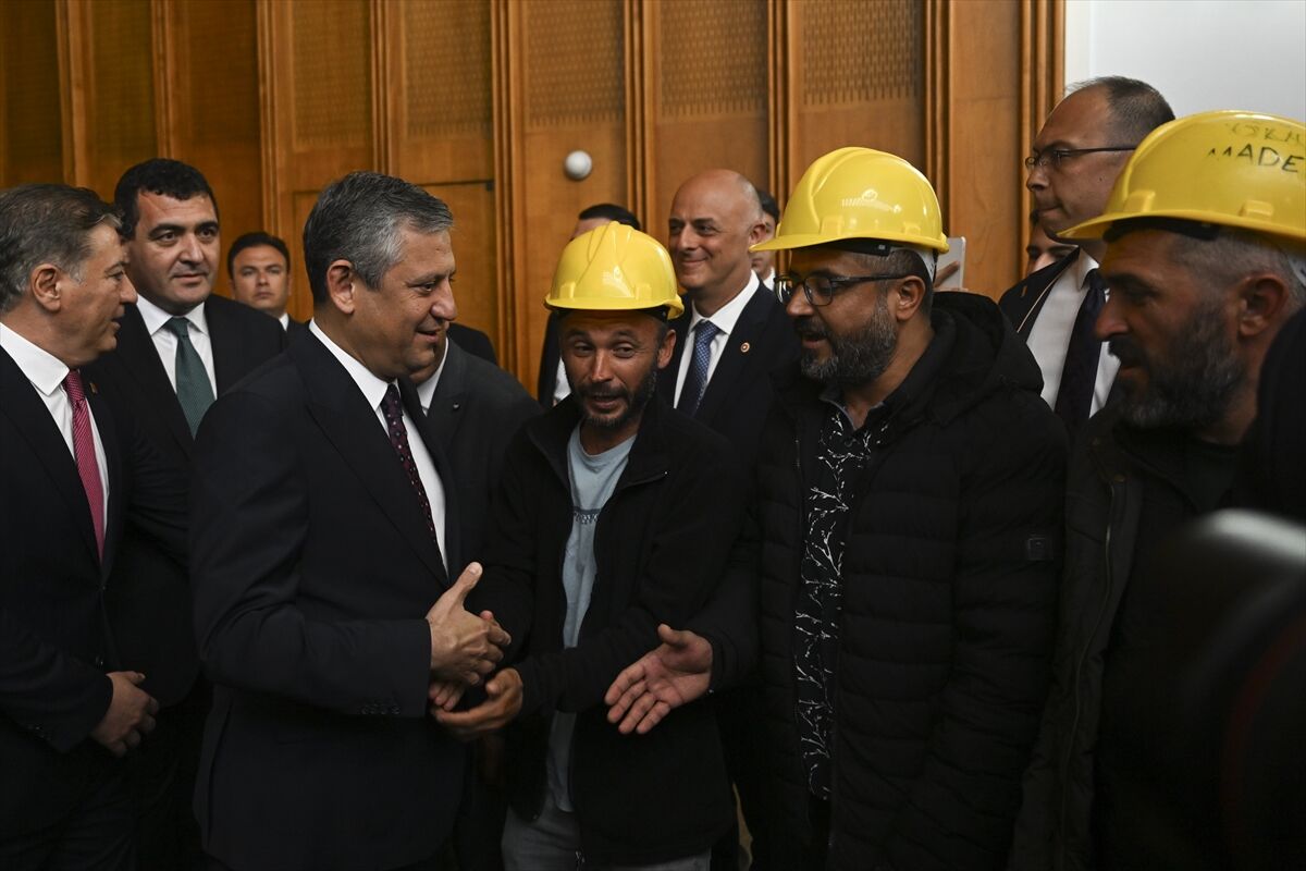 A A 20260428 41233607 41233588 O Z E L C H P T B M M G R U P T O P L A N T I S I N D A K O N U S T U