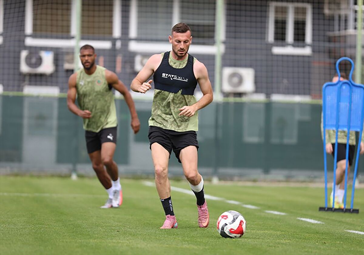 A A 20260429 41242581 41242579 A L A N Y A S P O R A N T A L Y A S P O R M A C I N I N H A Z I R L I K L A R I N A B A S L A D I