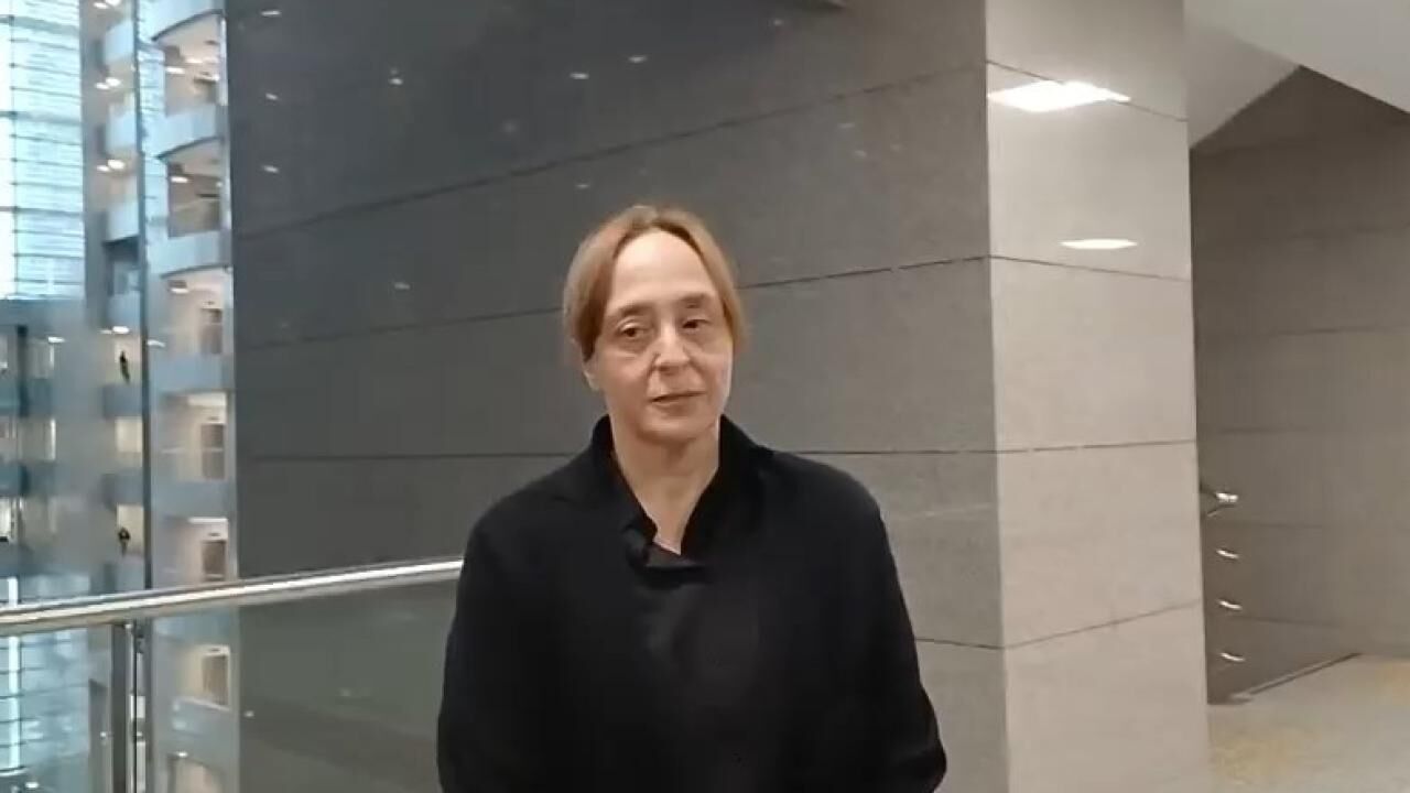 Ayse Barim Dha 2437662