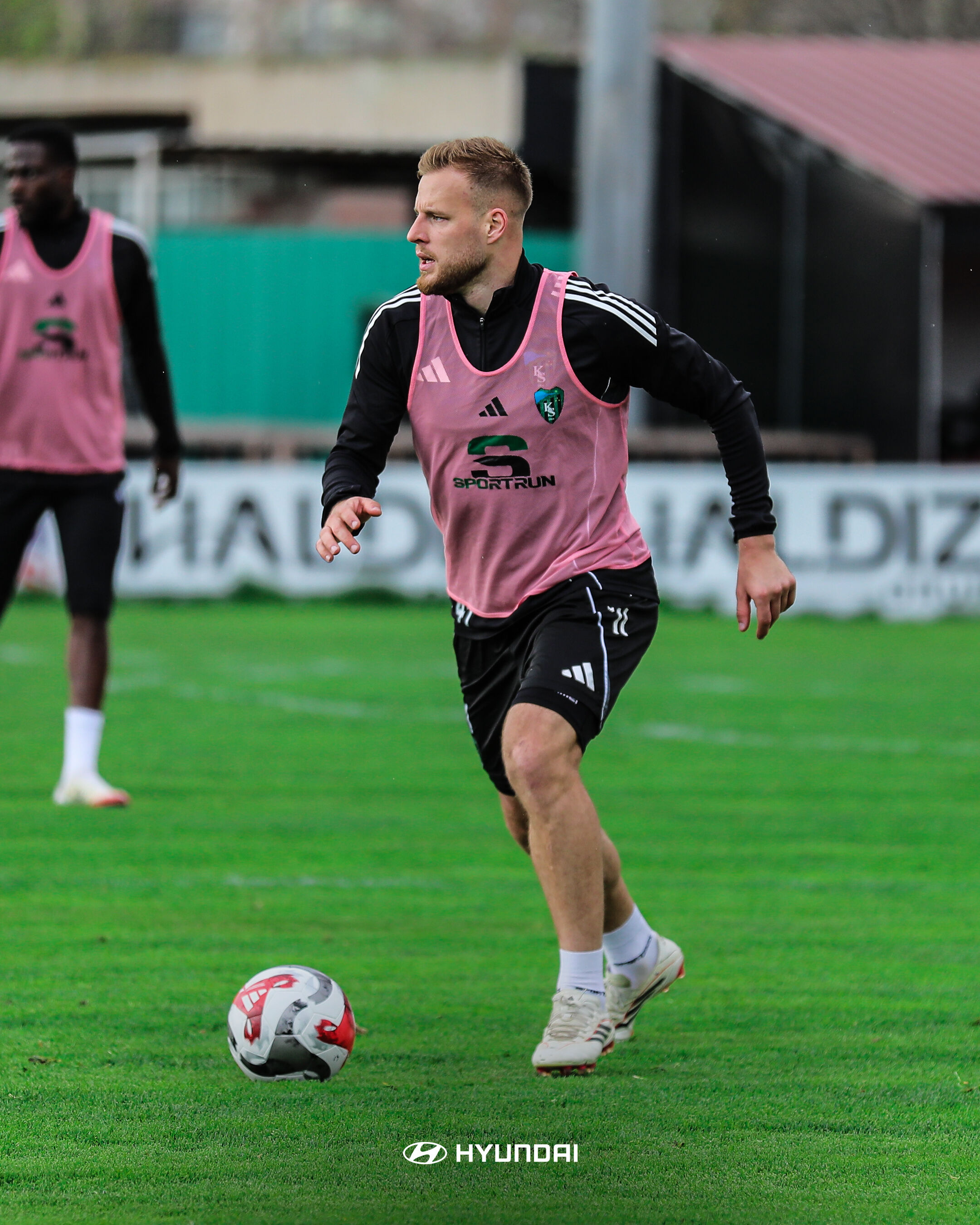 H Fe M U8K Wc A Aon6 L