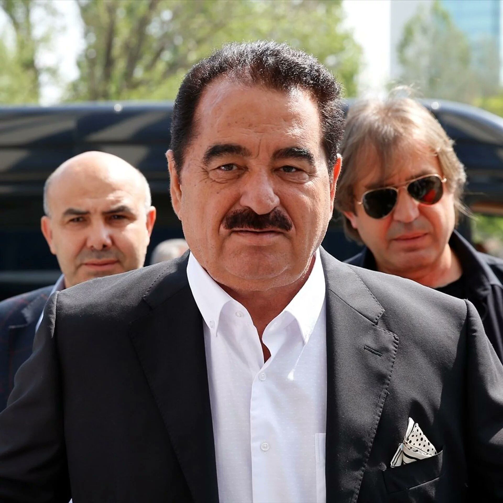 H Fh E5 U Ws A Ear I O