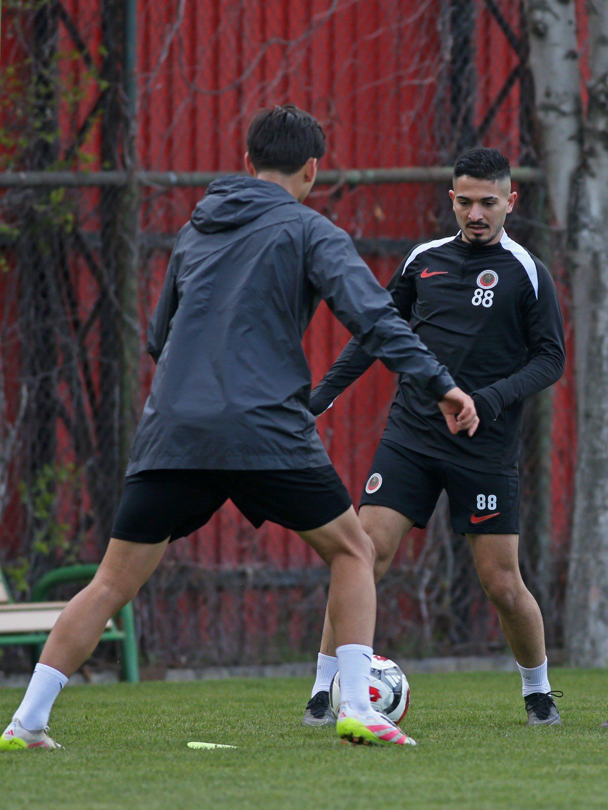 H Fik R W M A A E Kyk