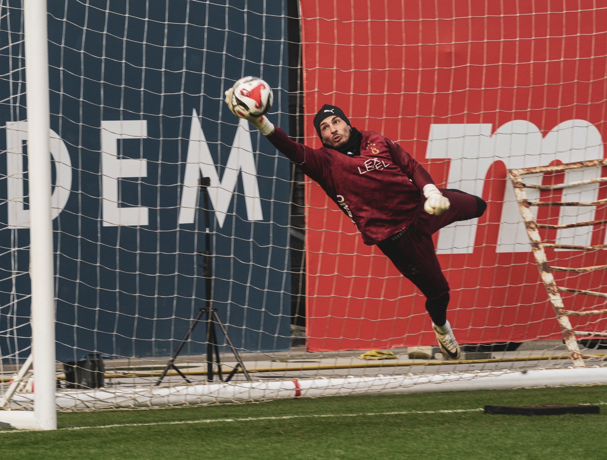 H Fj8Kod X Q A Atb Qi