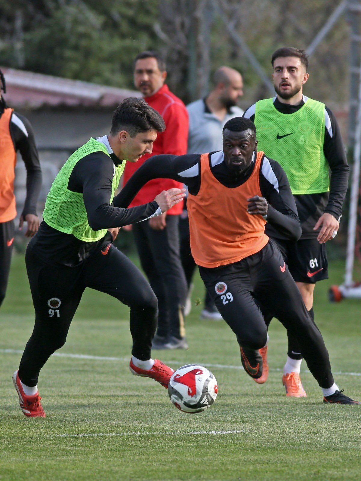 H G D F5 D4 W A A A Q J H T