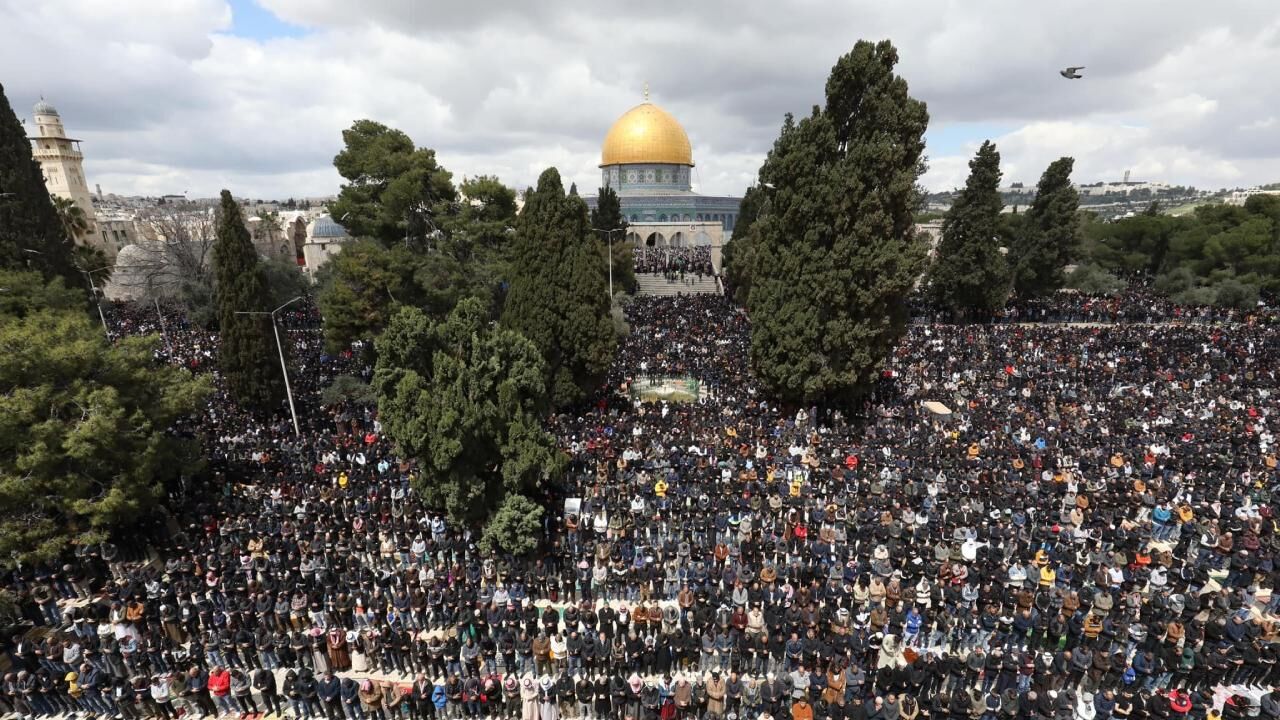 Mescidi Aksa Namaz Iha 2022527