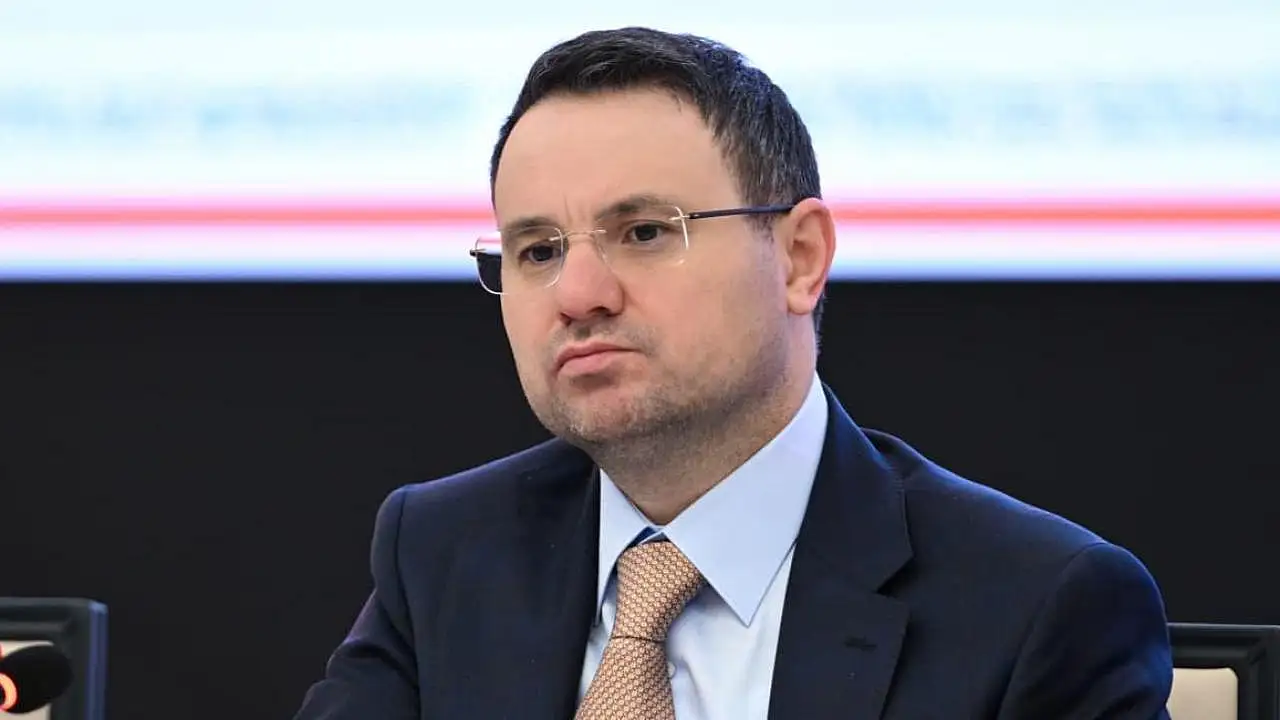 Akin Gurlek Ten Psikososyal De 1779646014 I Y9 A4W