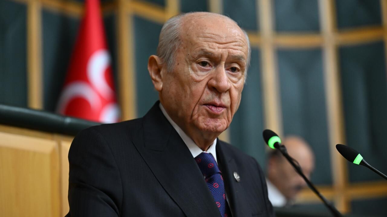 Bahceli 2435166