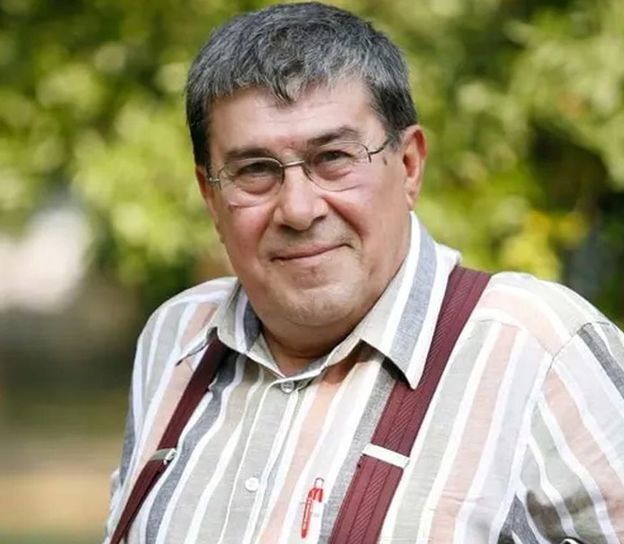 3896442 Bdbe2F0Fd52A795Fd813F5388477D281