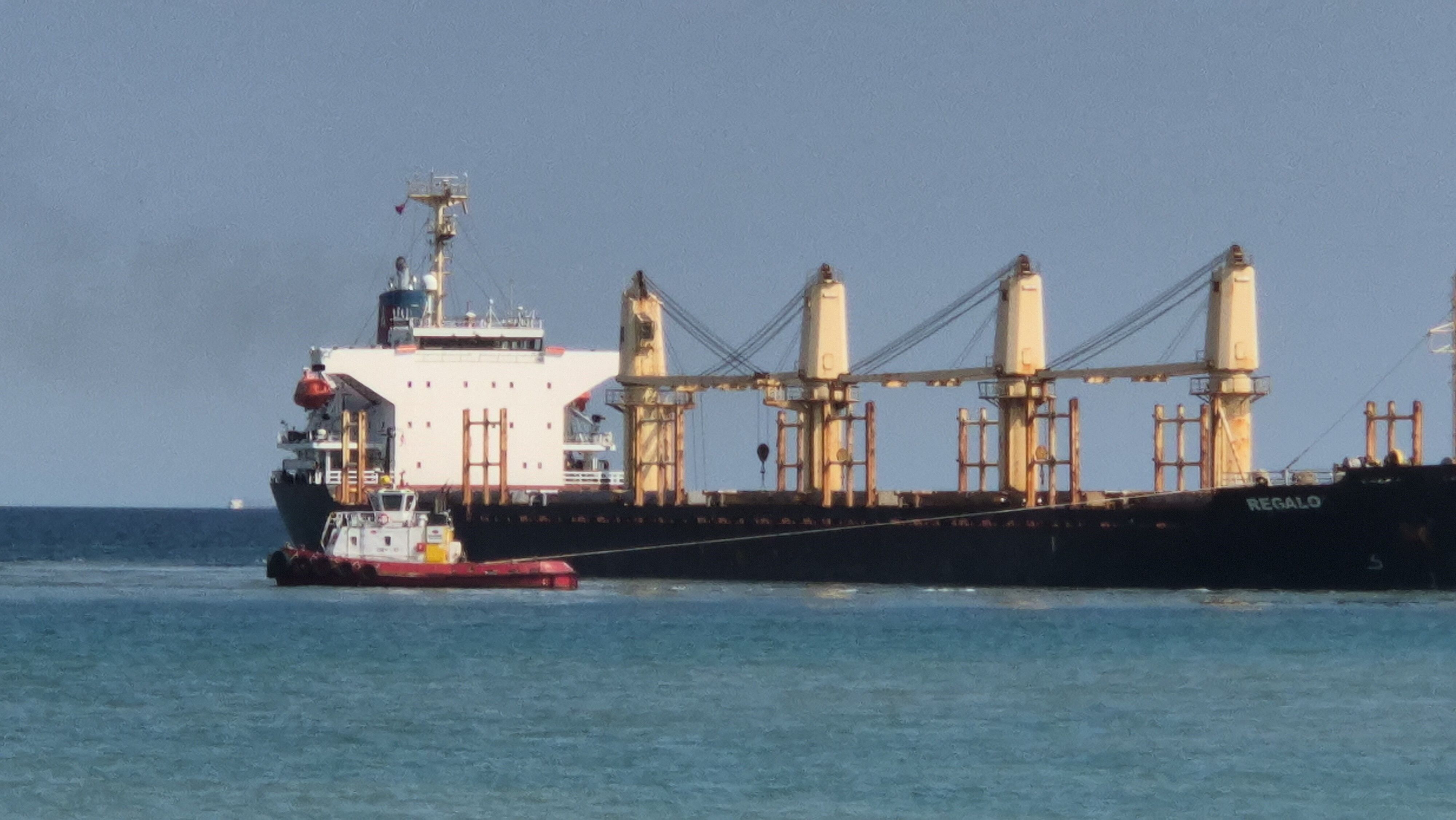 A W745897 02