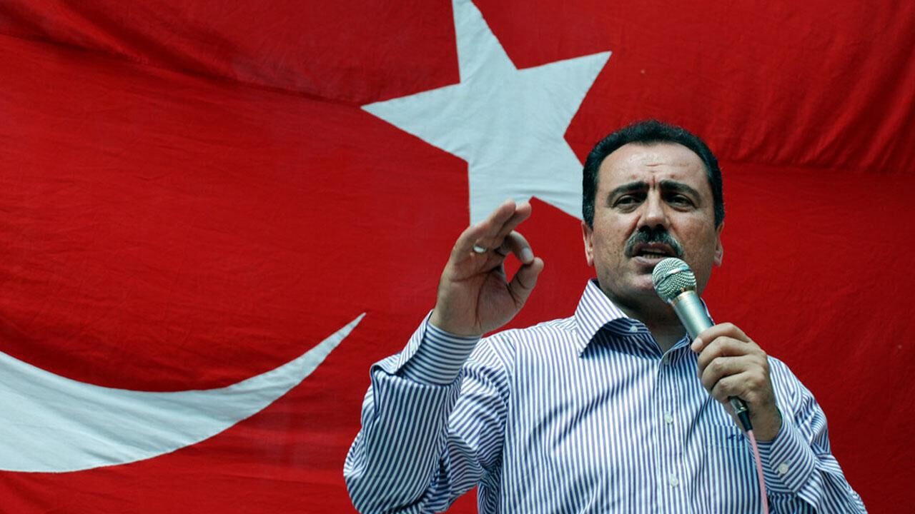 Muhsin Yazicioglu Aa 1797641-1