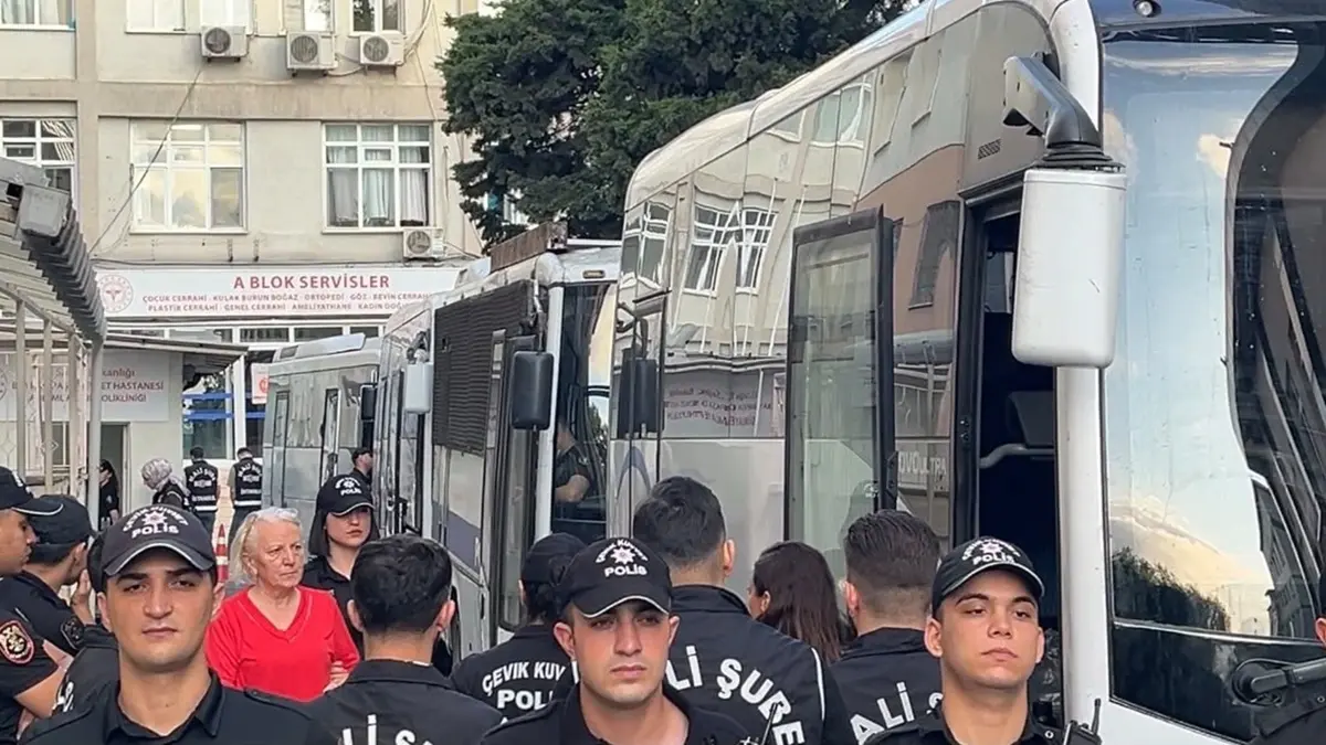 T25 Izmit Belediyesine Yolsuz 371