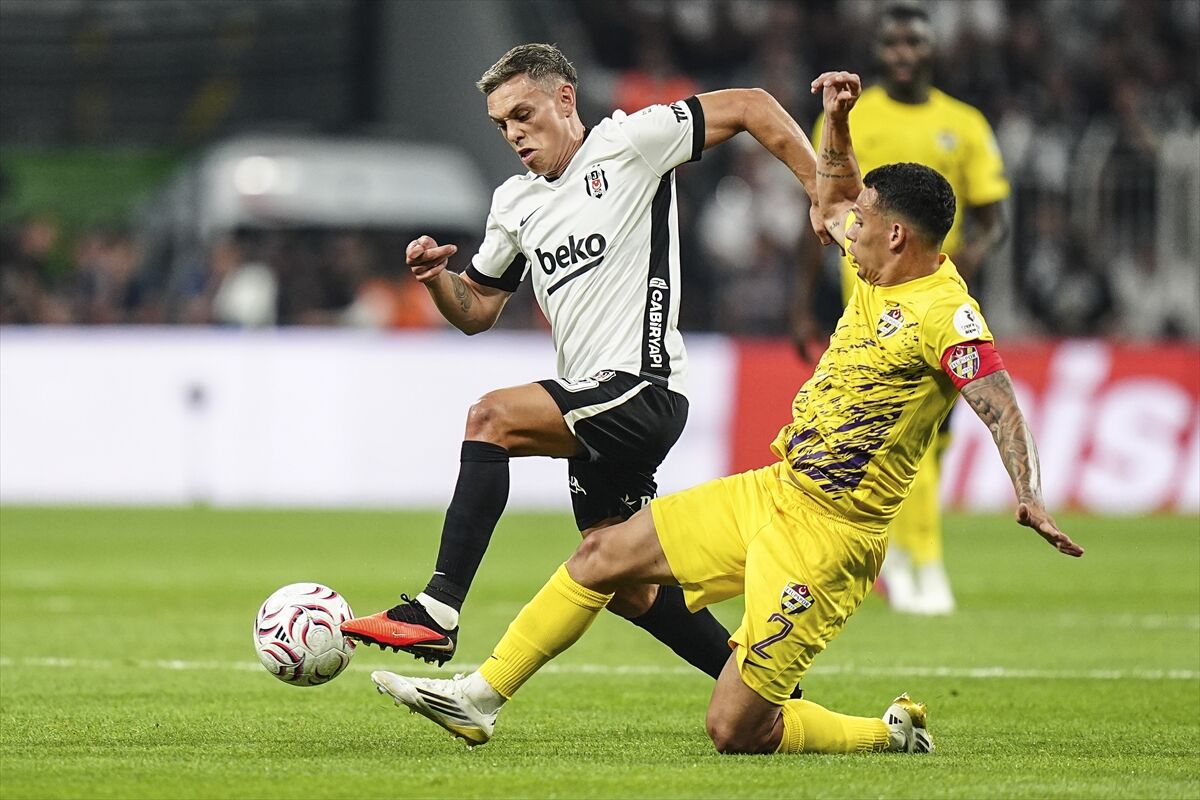 Aa 20260816 42230144 42230138 Besiktas Eyupspor (1)