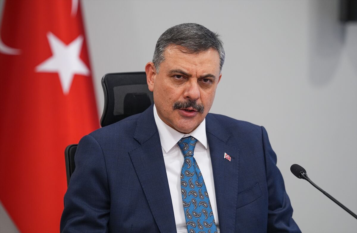 Bakanlar Çiftçi ve Tekin