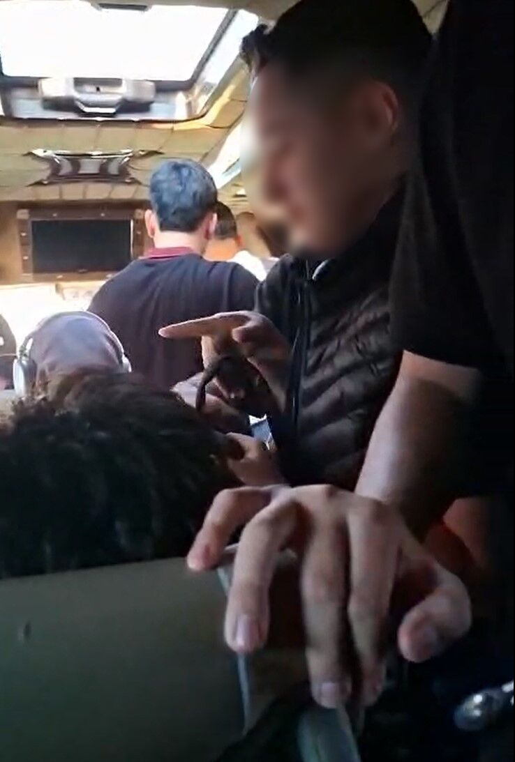 Öğrenciler serviste 'balık istifi' okula gidiyor