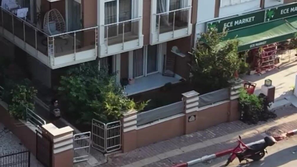 A W796116 06