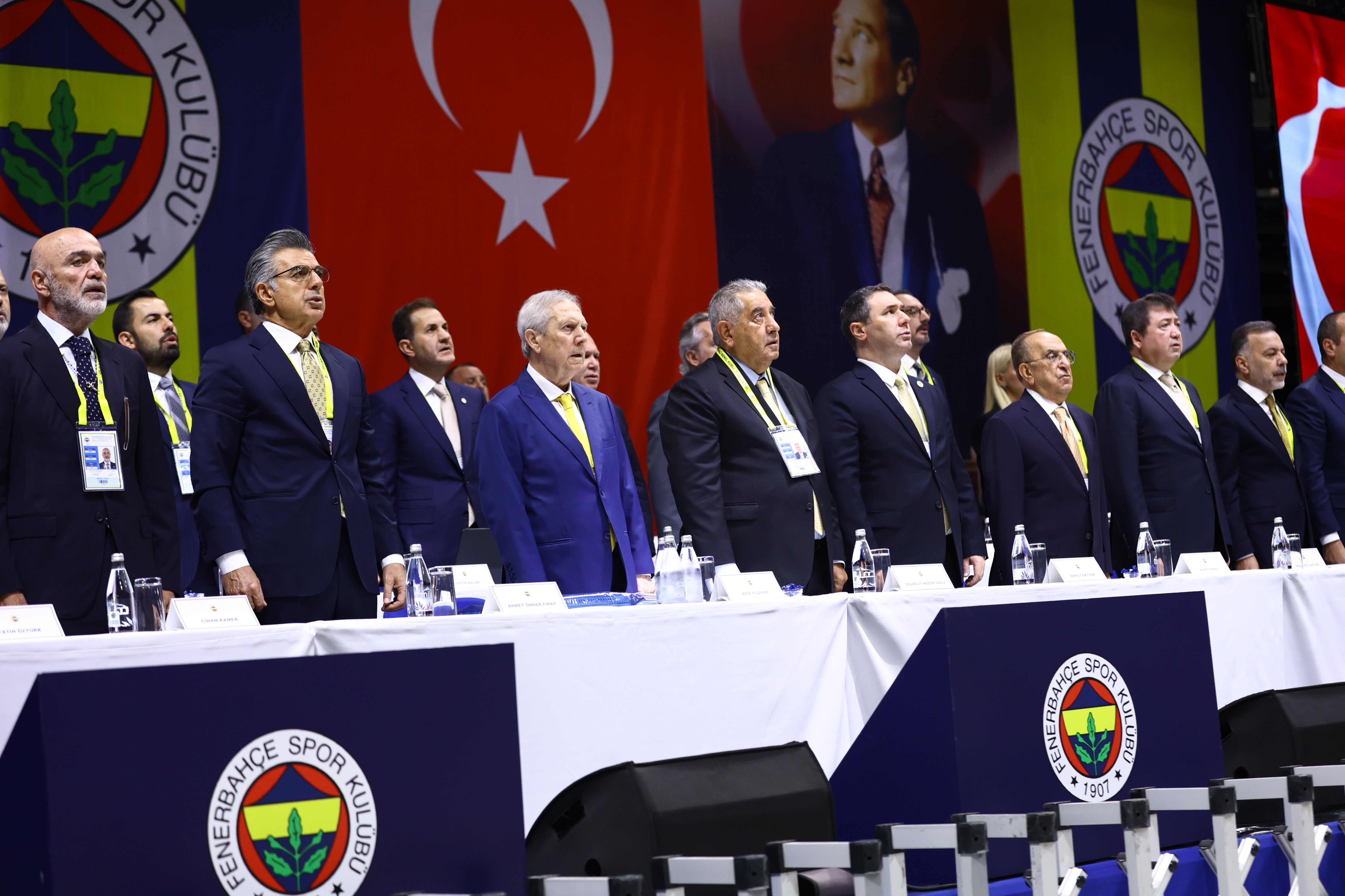 Fenerbahçe'nin borcu 27 milyar 821 milyon lira