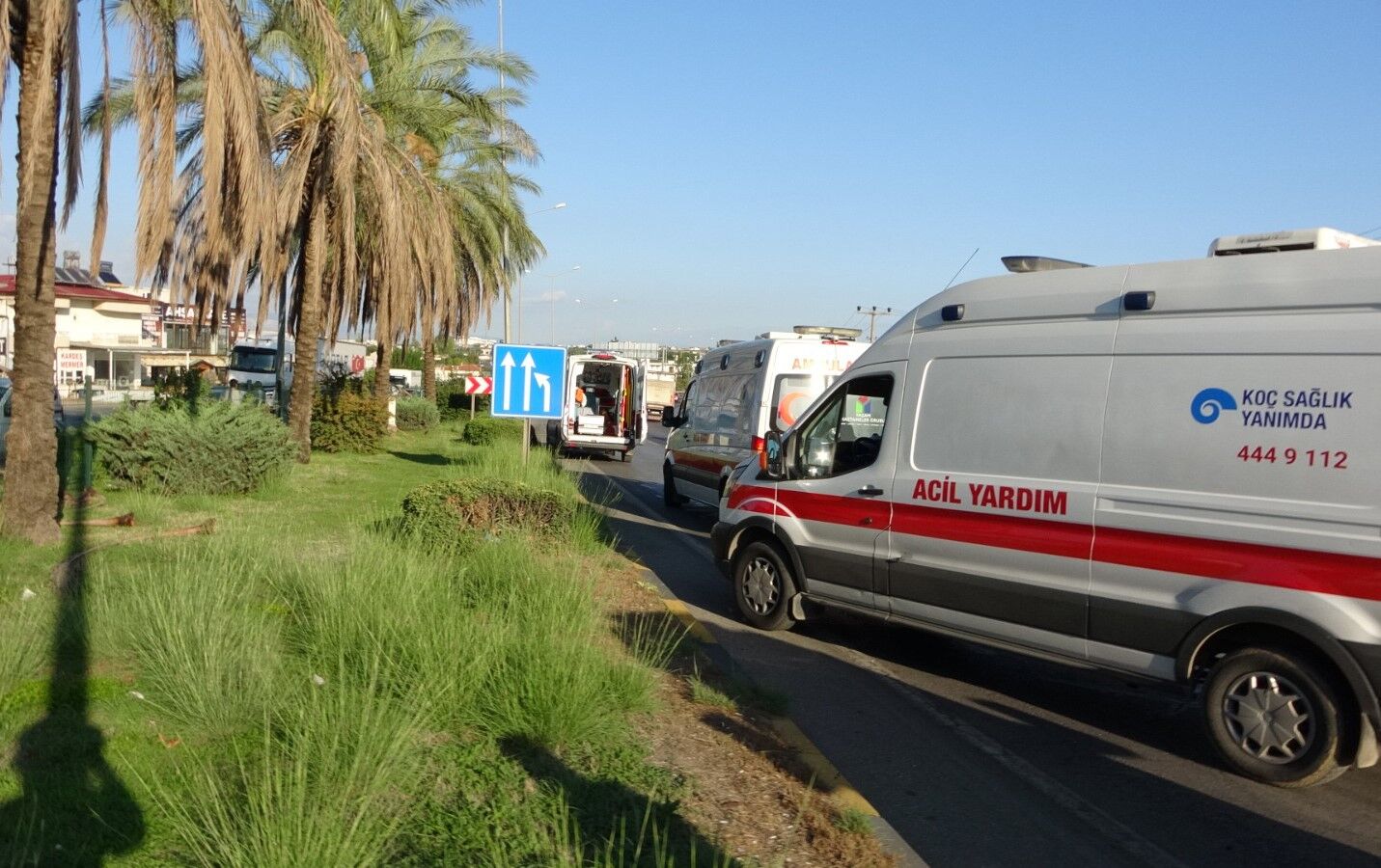 Antalya'da tur minibüsü dehşet saçtı