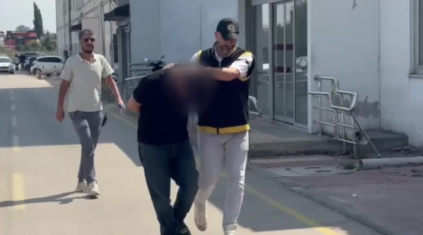 Trafikte tartıştığı kişiyi öldürüp kaçtı, saklandığı evde yakalandı
