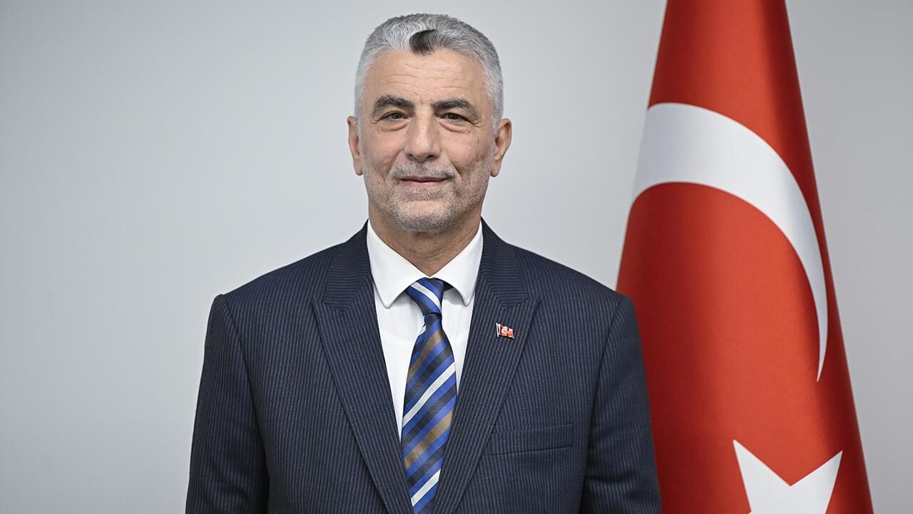 Ticaret Bakani Omer Bolat 2111195