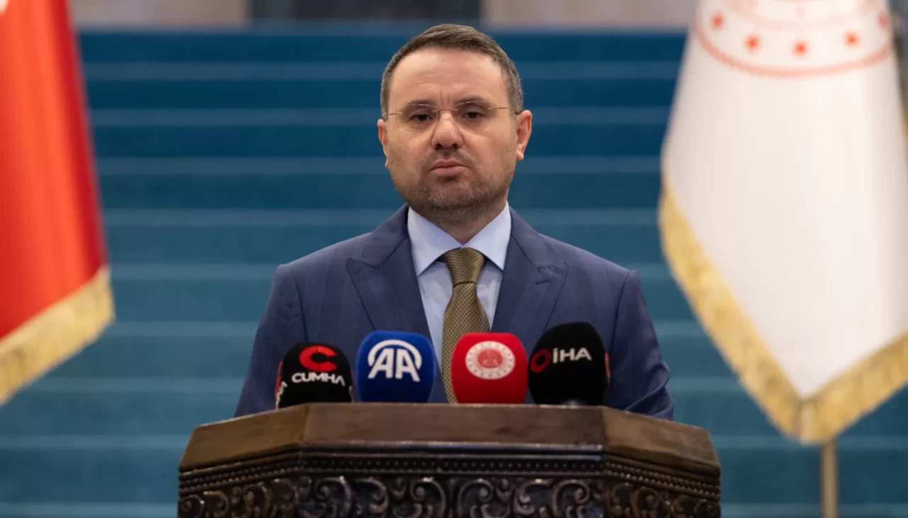 Y Vj0 Bakan Gurlek Duyurdu Sahte Ekspertizle Vatandaslik Vurgununa Dev Operasyon 7 Sirkete Kayyum 72 Gozalti