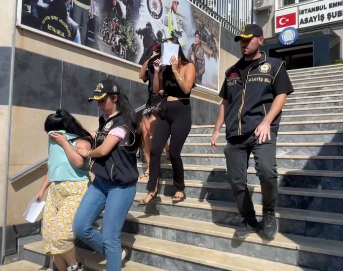 Polisten 'insan ticareti ve şantaj' operasyonu!