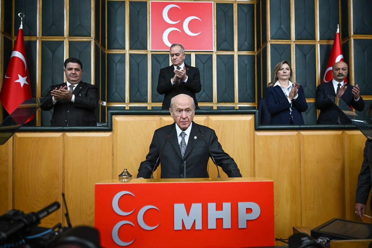 A A 20261006 42662728 42662720 M H P T B M M G R U P T O P L A N T I S I