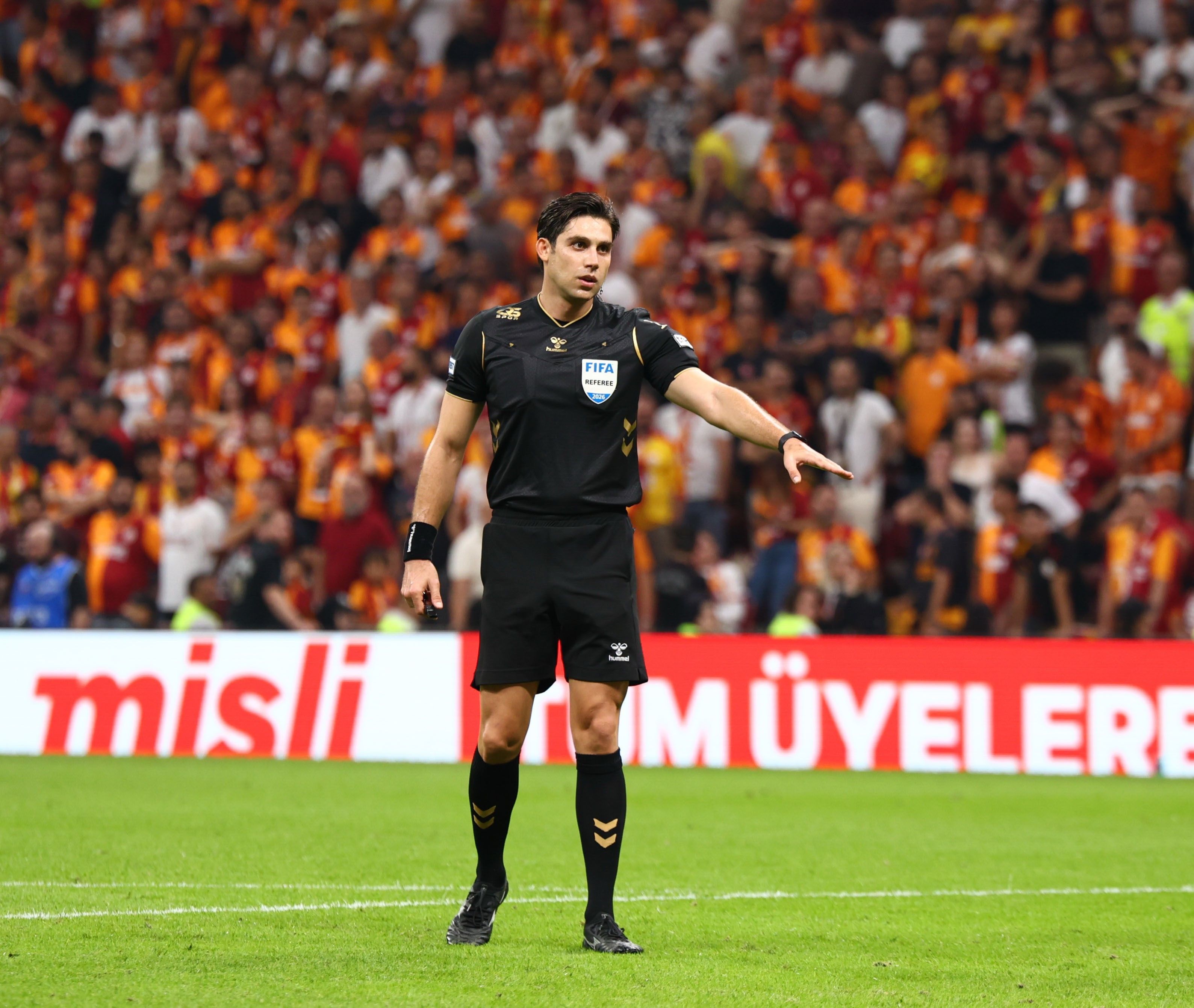 Mehmet Türkmen UEFA maçını yönetecek