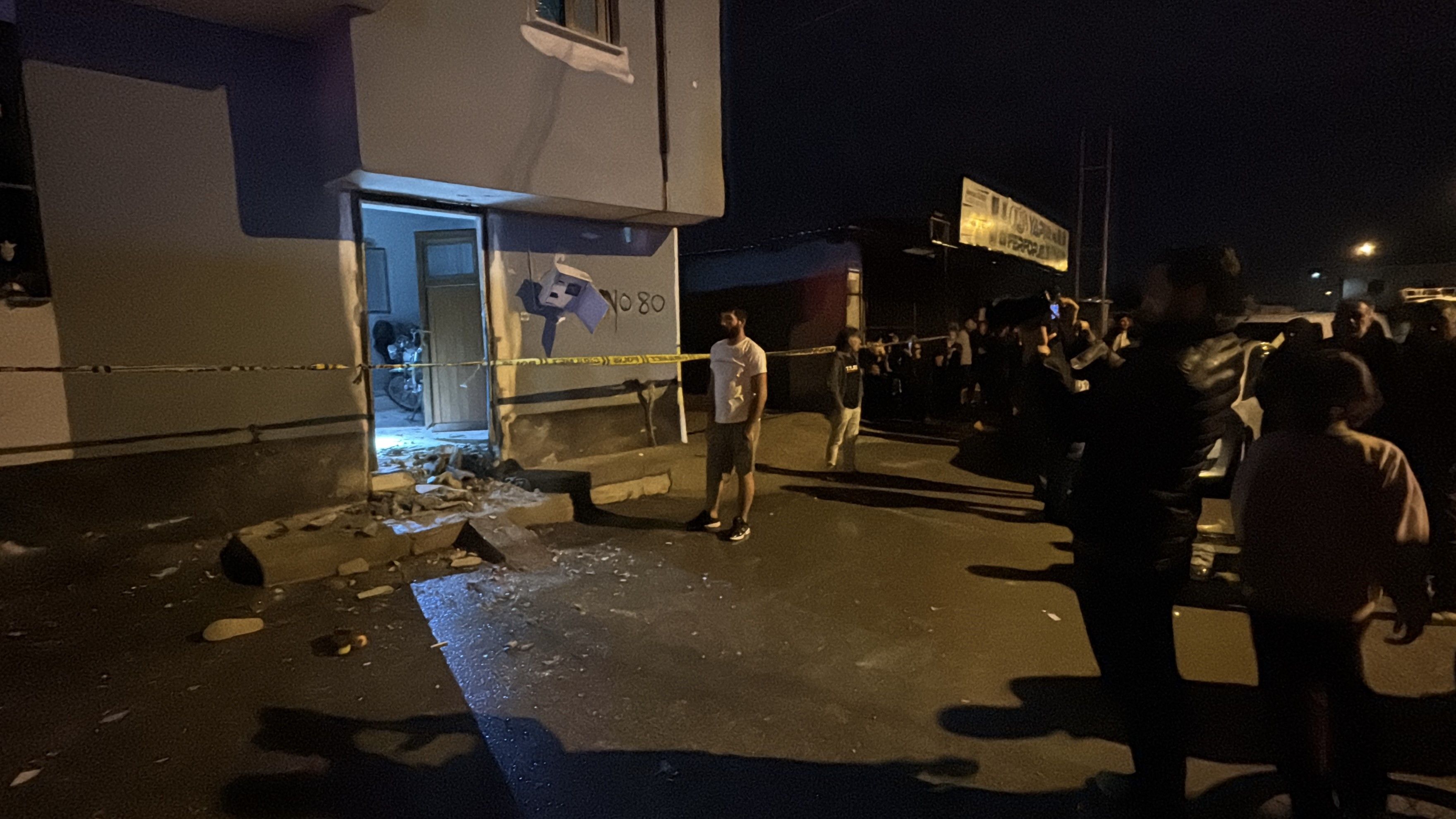 5 kişinin bulunduğu eve EYP attılar!