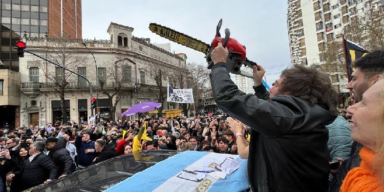 Fasist Milei Davosta Konustu Sosyalizm Batiyi Tehdit Ediyor