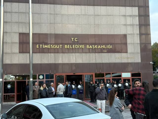 Etimesgut Belediyesi soruşturmasında 7 kişi tutuklandı!
